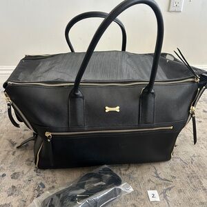 Henri bendel per carrier brand new
